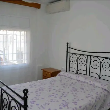R116 Con Piscina Privada En * Cunit