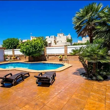 R116 Con Piscina Privada En Willa Cunit